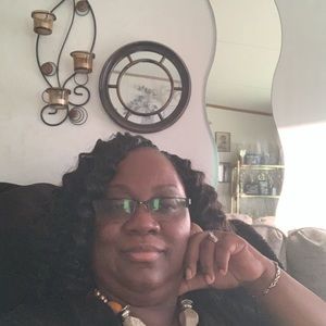 Meet your Posher, Lymisha